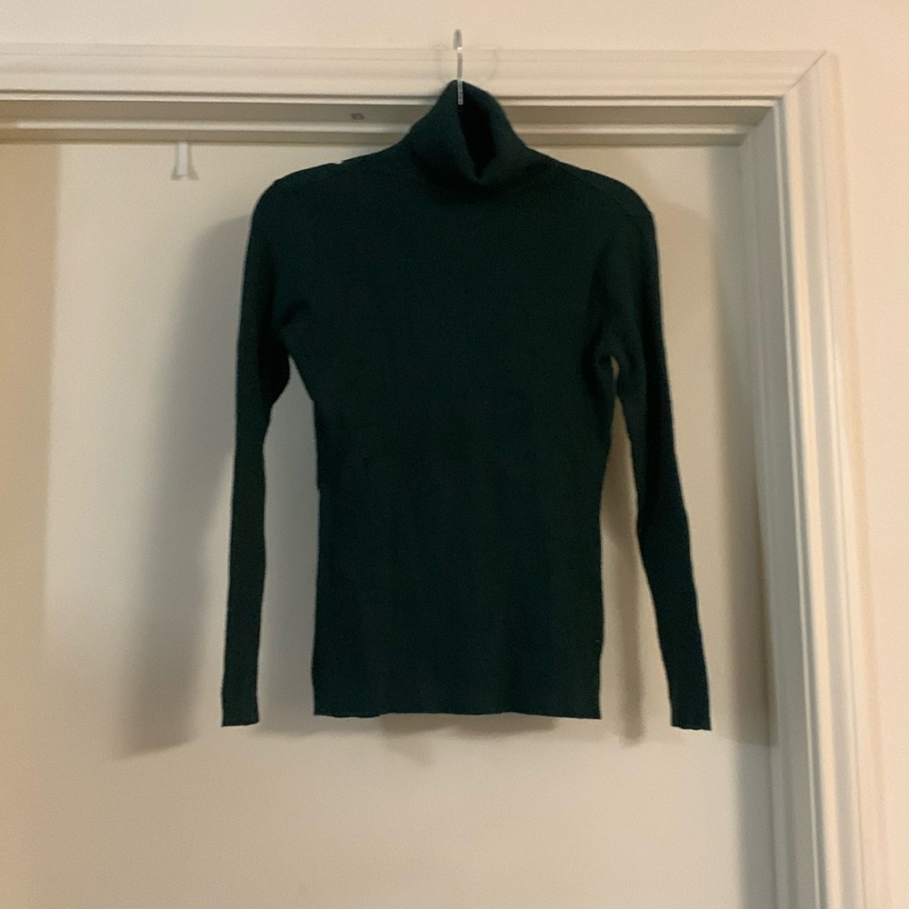 CATO EST. 1946 Dark Green Ribbed Turtleneck Sweater Size M